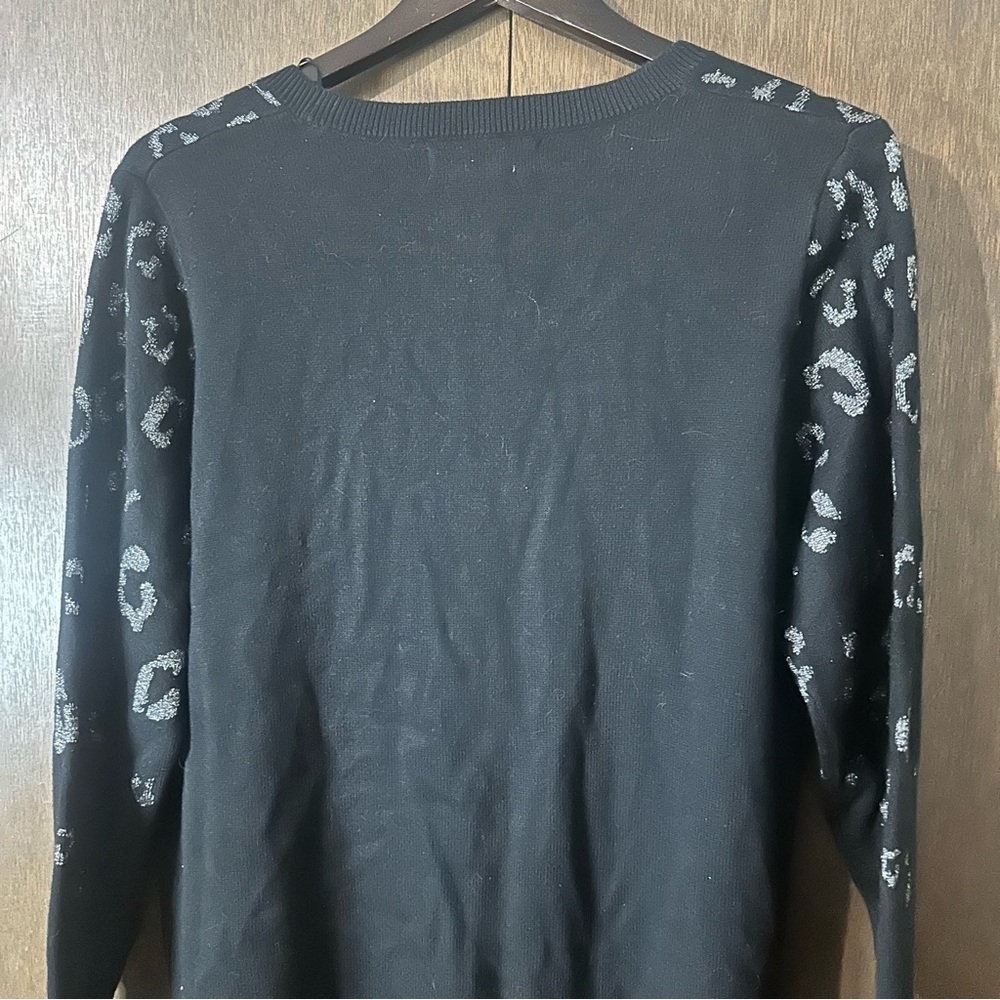 Love & Legend Black and Silver Leopard Print Crew Neck Sweater Size 1X Plus - Picture 6 of 9